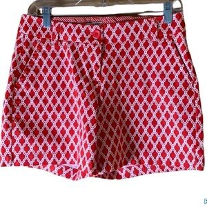 Crown & Ivy red and white geometric print shorts Size 2